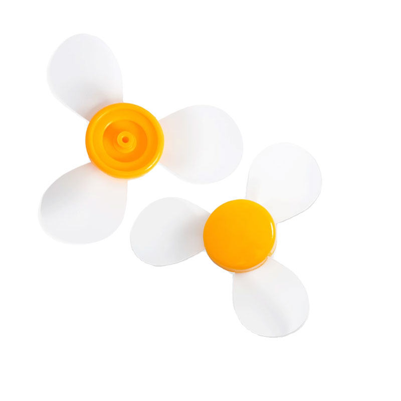 就在谢长军公开抱怨华锐风机的质量“不稳定”的同时