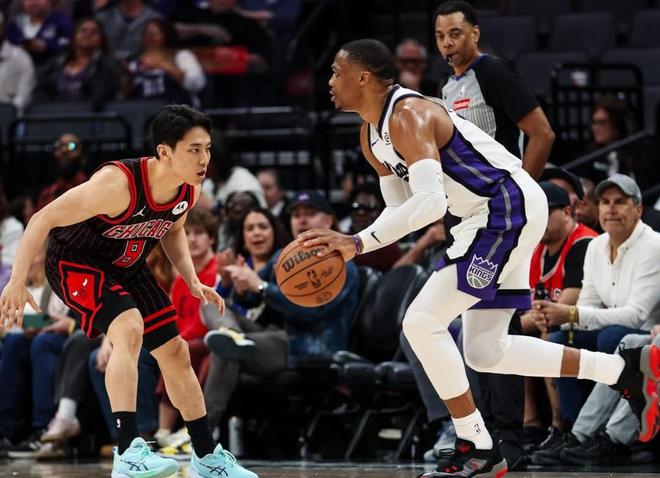 NBA常规赛末段：雄鹿国王坠落，步行者创队史最