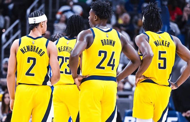 NBA常规赛末段：雄鹿国王坠落，步行者创队史最