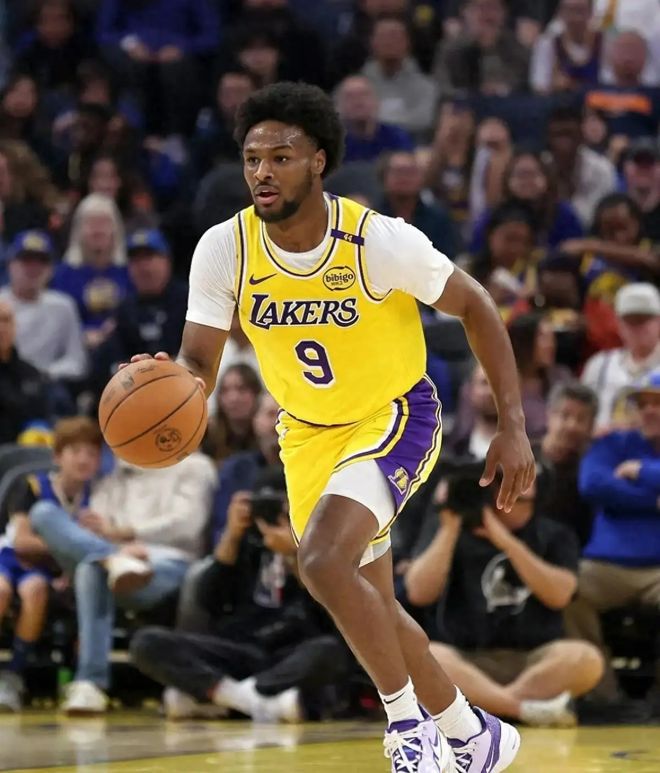 二年级生布朗尼逆袭180俱乐部：从27%到41%三分命