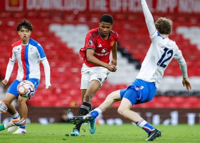 曼联U18加时赛2-1力克水晶宫 与曼城U18争夺青年足